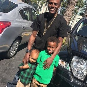 Meet your Posher, Omar